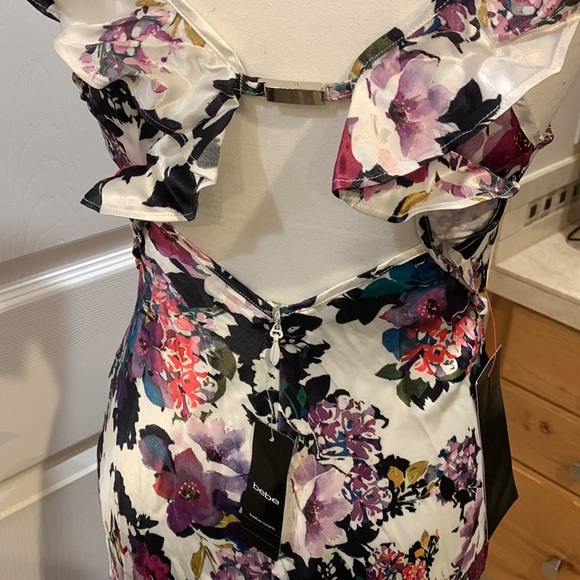 Open Back Ruffle Midi Dress - Picture 5 of 8